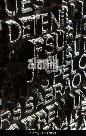 Inschrift über der Eingangstür der Sagrada Família oder Basílica ich Temple Expiatori De La Sagrada Família, Basilika und Stockfoto