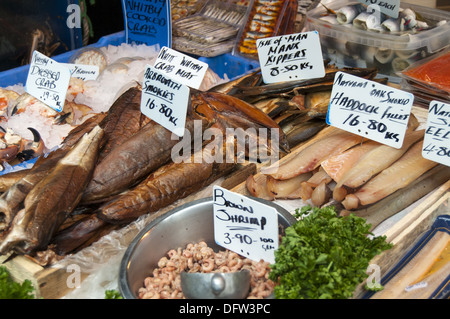 Meeresfrüchte auf dem Display an Borough Market, Southwark, London Bridge, England, Vereinigtes Königreich Stockfoto