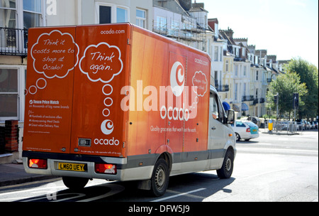 Ocado Hauszustellung Internet-shopping UK van Stockfoto
