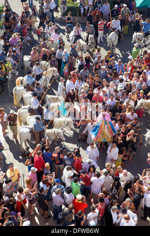Sainte-Sara.Procession während der Wallfahrt der Zigeuner in Les Saintes Maries De La Mer (Mai), Camargue, Bouches-du-Rhône, Frankreich Stockfoto