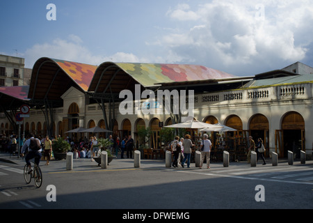 Außenansicht des Santa Caterina Markt in Barcelona. Stockfoto