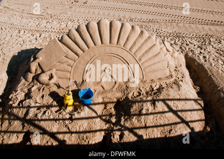 Unvollendete Sandskulpturen, Gros Beach, San Sebastian, Spanien Stockfoto