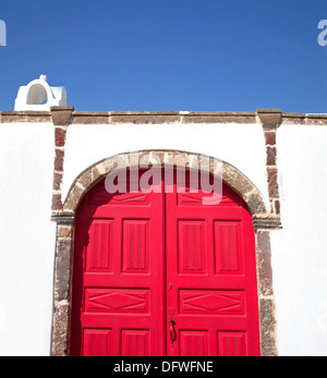 mediterrane rote Türen Stockfoto