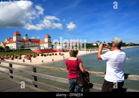 Blick über Spa Hotel Kurhaus Binz Strand, Insel Rügen, Ostseeküste, Mecklenburg-Western Pomerania, Deutschland Stockfoto