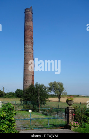 Schornstein der Ziegelei in der Nähe der Absturzstelle des Roten Barons, deutsche WWI Ace Jagdflieger Manfred von Richthofen, Vaux-Sur-Somme, Frankreich Stockfoto