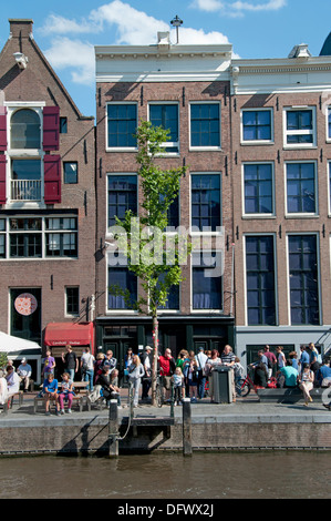 Das Anne Frank Haus Prinsengracht 263-265 Kanal in Amsterdam Niederlande (Museum des jüdischen Krieges Tagebuchschreiberin gewidmet) Stockfoto