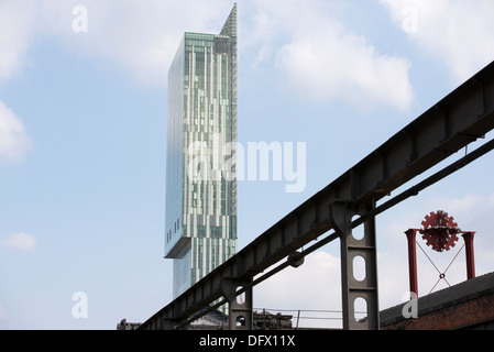 Beetham Tower betrachtet von Manchester Museum für Wissenschaft und Industrie. Stockfoto