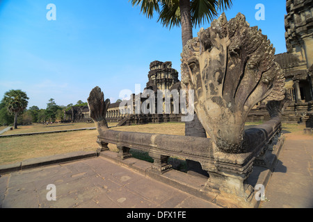 Alten Naga-Statue im Tempel Angkor Wat, Kambodscha Stockfoto