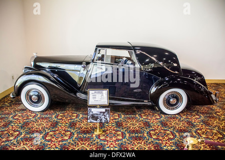 1951-Bentley Mark Vl 4 1/4 Liter Coupe De Ville-Body von Franay At the Nethercutt Museum in Sylmar, Kalifornien Stockfoto