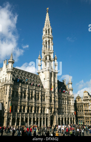 Das Hotel de Ville auf der Grand Place in Brüssel. Stockfoto