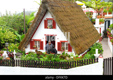 Traditionelle Palheiro A Fachwerkhaus Santana Madeira Portugal Stockfoto