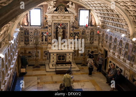 Cagliari Dom Innenraum in Cagliari - Krypta Zentralraum - Sardinien Stockfoto