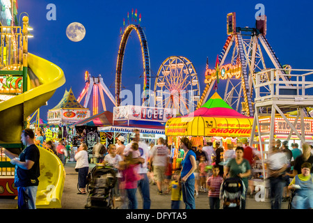 Vollmond und auf halbem Weg, große New York State Fair, Syrakus. Stockfoto