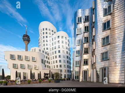 Düsseldorf Düsseldorf Düsseldorf Neuer Zollhof Gebäude von Gehry im Medienhafen MediaHarbor Hafen Medienhafen. Stockfoto