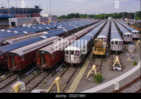 Fresh Meadows, New York - 7. Juni 2008 U-Bahn Korbleger. Stockfoto