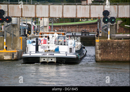 Große Güter Schiff (GMS) "Lady Anna" ex-Hasselt, Belgien, Eintritt in die Schlösser Heidelberg, Baden-Württemberg, Deutschland Stockfoto