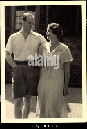 Foto Ak Erbgroßherzog Georg Donatus von Hessen Mit Gemahlin; Stockfoto