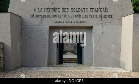 Ersten Weltkrieg ein Denkmal Tranchée Des Baïonnettes / Graben der Bajonette an Douaumont, Lorraine, WW1 Schlacht von Verdun, Frankreich Stockfoto