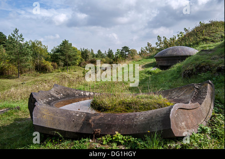 Abgebrochene WW1 Türmchen von der des ersten Weltkrieges ein Fort de Vaux bei Vaux Devant Damloup, Lorraine, Schlacht von Verdun, Frankreich Stockfoto