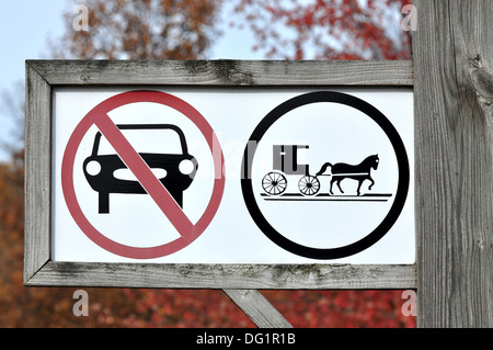 Nur Pferdefuhrwerke Zeichen errichtet, in Gebieten mit Old Order Amish Stockfoto