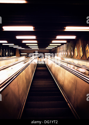 Rolltreppe, Low Angle View Stockfoto