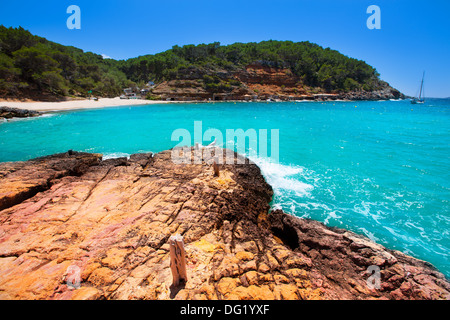 Ibiza Cala Salada in San Antonio de Portmany bei Balearen-Spanien Stockfoto