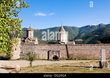 Außenansicht der Steinmauern Tatev Kloster in Armenien Stockfoto