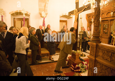 Europa, Griechenland, Dodekanes, Insel Patmos, Skala, Russisch-orthodoxe Kirche, Osterwoche, glauben Momente vor der Heiligen Messe Stockfoto