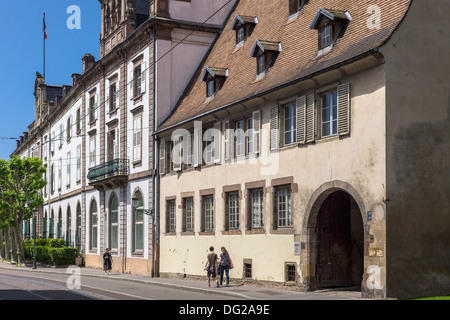 Alten städtischen Arsenal und Offiziere durcheinander Straßburg Elsass Frankreich Stockfoto