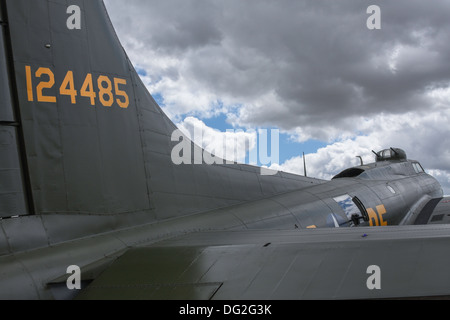 Boeing B - 17G Flying Fortress Flugzeuge (Sally B), Duxford Airshow, Cambridgeshire, England, Vereinigtes Königreich Stockfoto