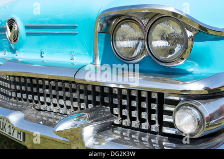 Scheinwerfer in voller Größe Auto Buick Special (1958) Stockfoto