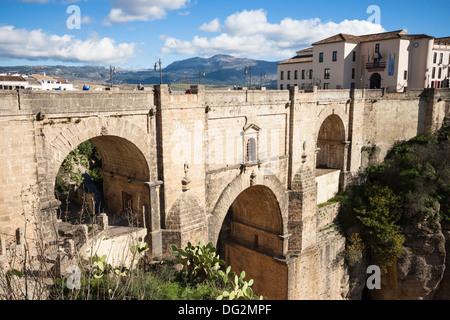 Die Puente Nuevo "Neue Brücke" in Ronda, Andalusien, Spanien Stockfoto