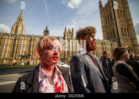 Welttag der Zombie im Zentrum von London Stockfoto