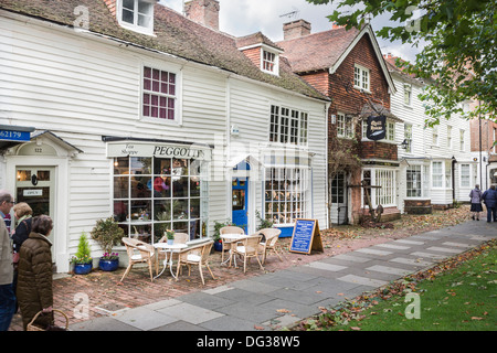 Der Peggotty Tea Shoppe, einer traditionellen Schindeln oder weatherboarded Gebäude in Tenterden, Kent Stockfoto