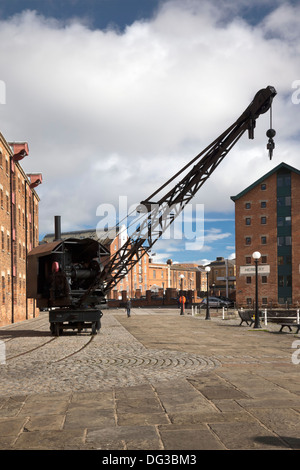 Steam Crane, North Quay, Gloucester Docks, Gloucestershire, England, Großbritannien Stockfoto