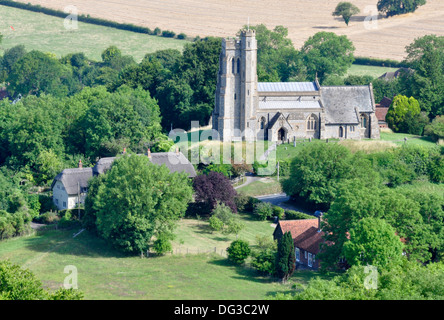 Bucks - Chiltern Hills - Ellesborough - Blick auf St. Peter + St. Pauls Kirche - von Beacon Hill - Chequers estate Stockfoto