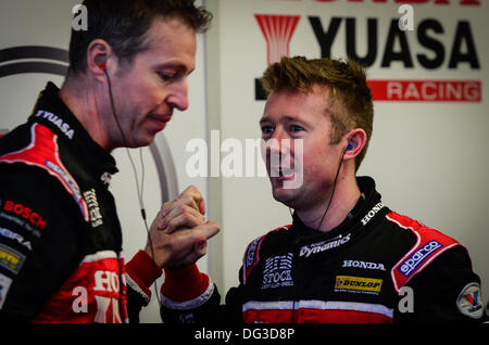 Marken Luke Rennen Circuit, Kent, UK. 13. Oktober 2013. Aktion aus der letzten Runde der British Touring Car Championship, wo Fahrer Andrew Jordon Pirtek Racing Team bei Brands Hatch Race Circuit, Kent, UK die Meisterschaft besiegelt. Bildnachweis: Kevin Bennett/Alamy Live-Nachrichten Stockfoto