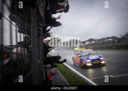 Andrew Jordon, 2013 britischer Tourenwagen-Champion. Brands Hatch Rennstrecke, UK. Stockfoto