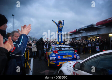 Andrew Jordon, 2013 britischer Tourenwagen-Champion. Brands Hatch Rennstrecke, UK. Stockfoto