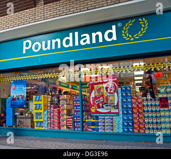 Poundland Store, Woolwich Stadtzentrum, London, England, Vereinigtes Königreich Stockfoto