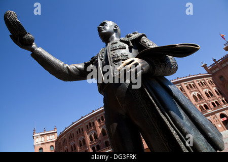 Matador-Statue außerhalb La Plaza de Toros de las Ventas Stierkampfarena in Madrid Stockfoto