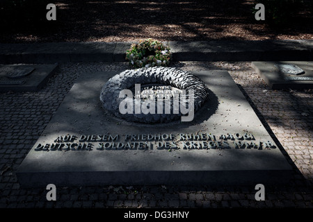 Der deutsche Langemarck Soldatenfriedhof in der Nähe von Ypern, Belgien Stockfoto