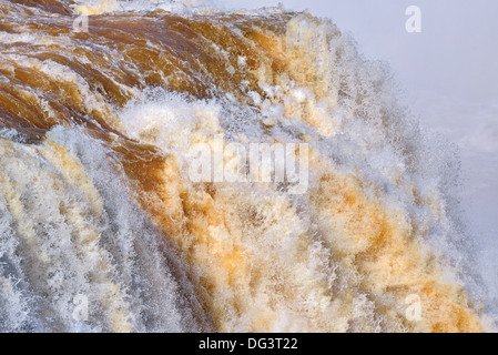 Brasilien, Iguazú Nationalpark: Datensatz Wasserstände nach Regen am Iguaçu-Wasserfälle fällt Stockfoto