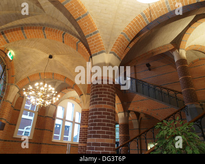 Treppe an der Kunsthochschule Teekenschool entworfen von Cuypers Architekt Roermond Limburg Niederlande Stockfoto