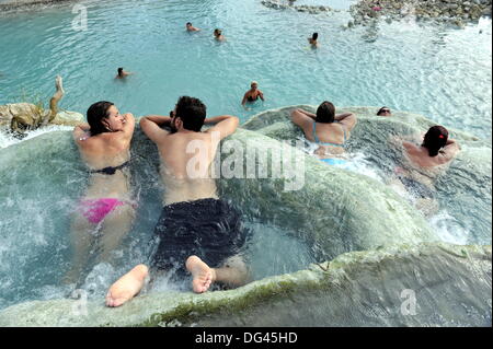 Heiße Quellen in der Nähe von Saturnia in der südlichen Toskana. Gesehen am 17. September 2013. Stockfoto