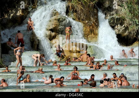 Heiße Quellen in der Nähe von Saturnia in der südlichen Toskana. Gesehen am 17. September 2013. Stockfoto