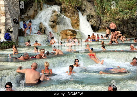 Heiße Quellen in der Nähe von Saturnia in der südlichen Toskana. Gesehen am 17. September 2013. Stockfoto