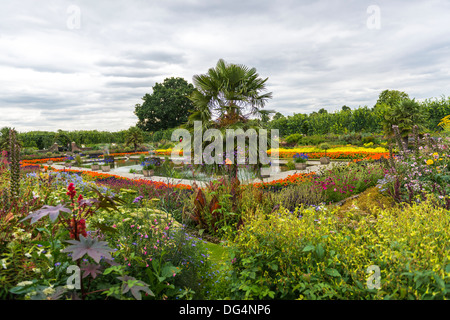 LONDON, UK - 13 AUGUST: The Kensington Palace Gardens, in Kensington Garden Park, neben dem Hyde Park. 13. August 2013 in London. Stockfoto