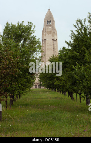 SideView das Beinhaus von Douaumont Stockfoto