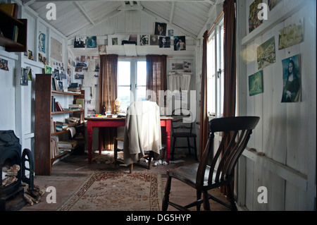 Innenansicht von Dylans schreiben Schuppen in der Stadt Laugharne, der Geburtsort von dem Dichter Dylan Thomas, Wales UK Stockfoto